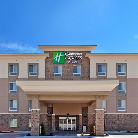 Holiday Inn Express & Suites North Topeka Zewnętrze zdjęcie