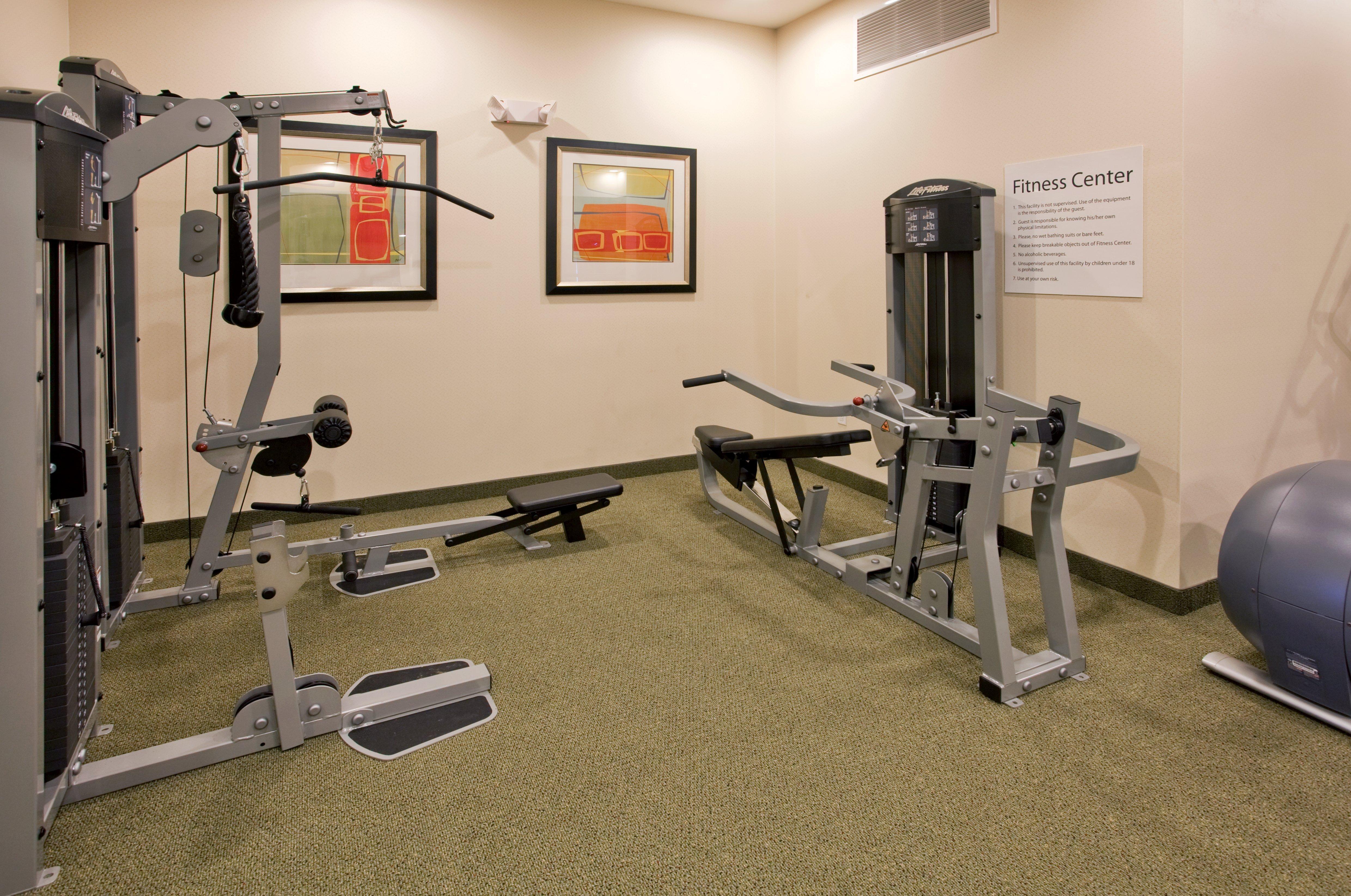Holiday Inn Express & Suites North Topeka Zewnętrze zdjęcie